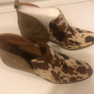 cowhide boots size 9